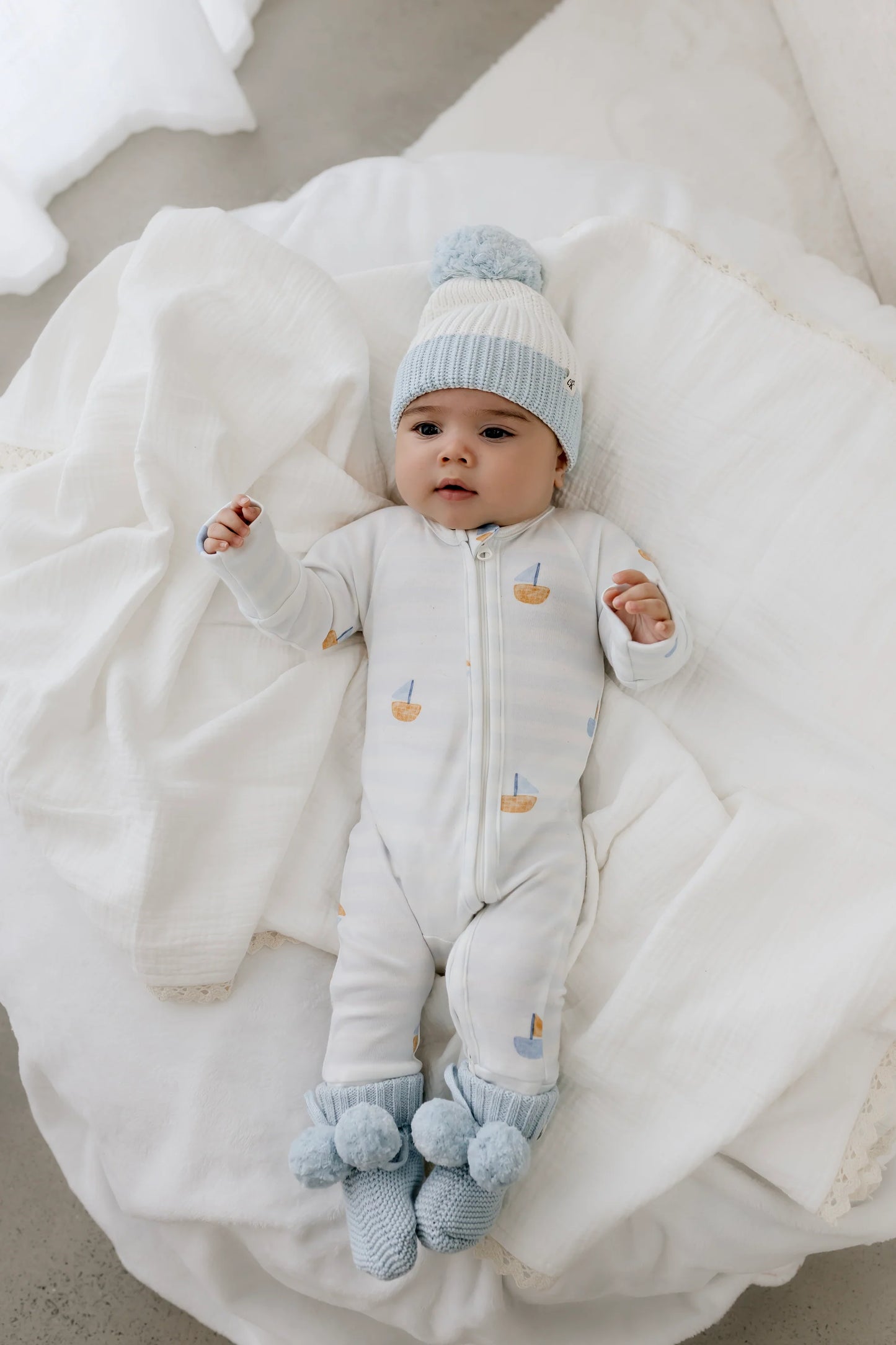 Knit Booties | Soft Blue Poms