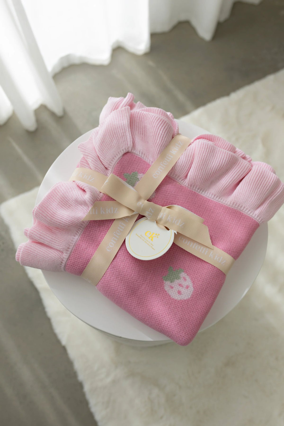 Frilly Knit Blanket | Strawberry Kisses