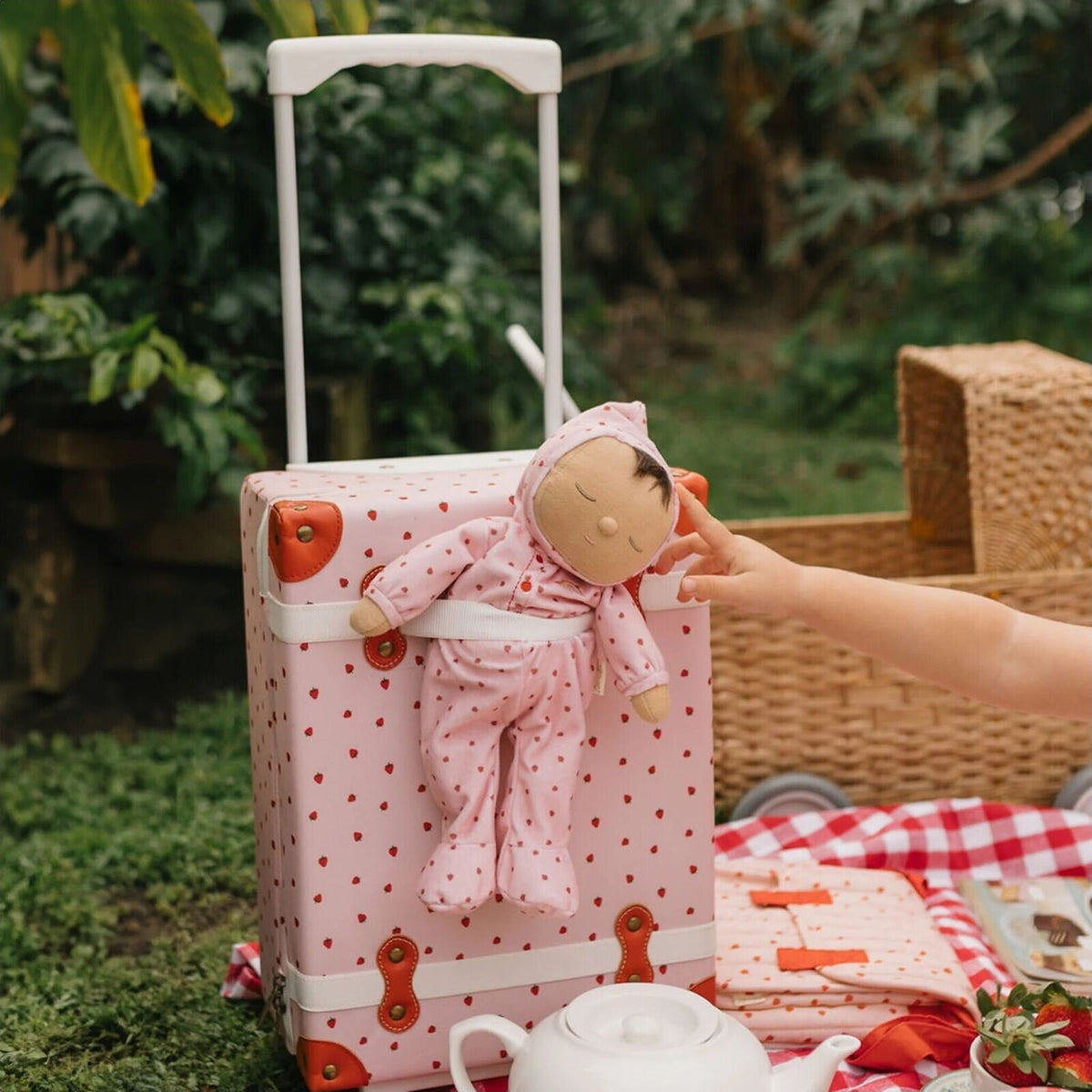 Olli Ella Dozy Dinkums strawberry | Aster & Ruby