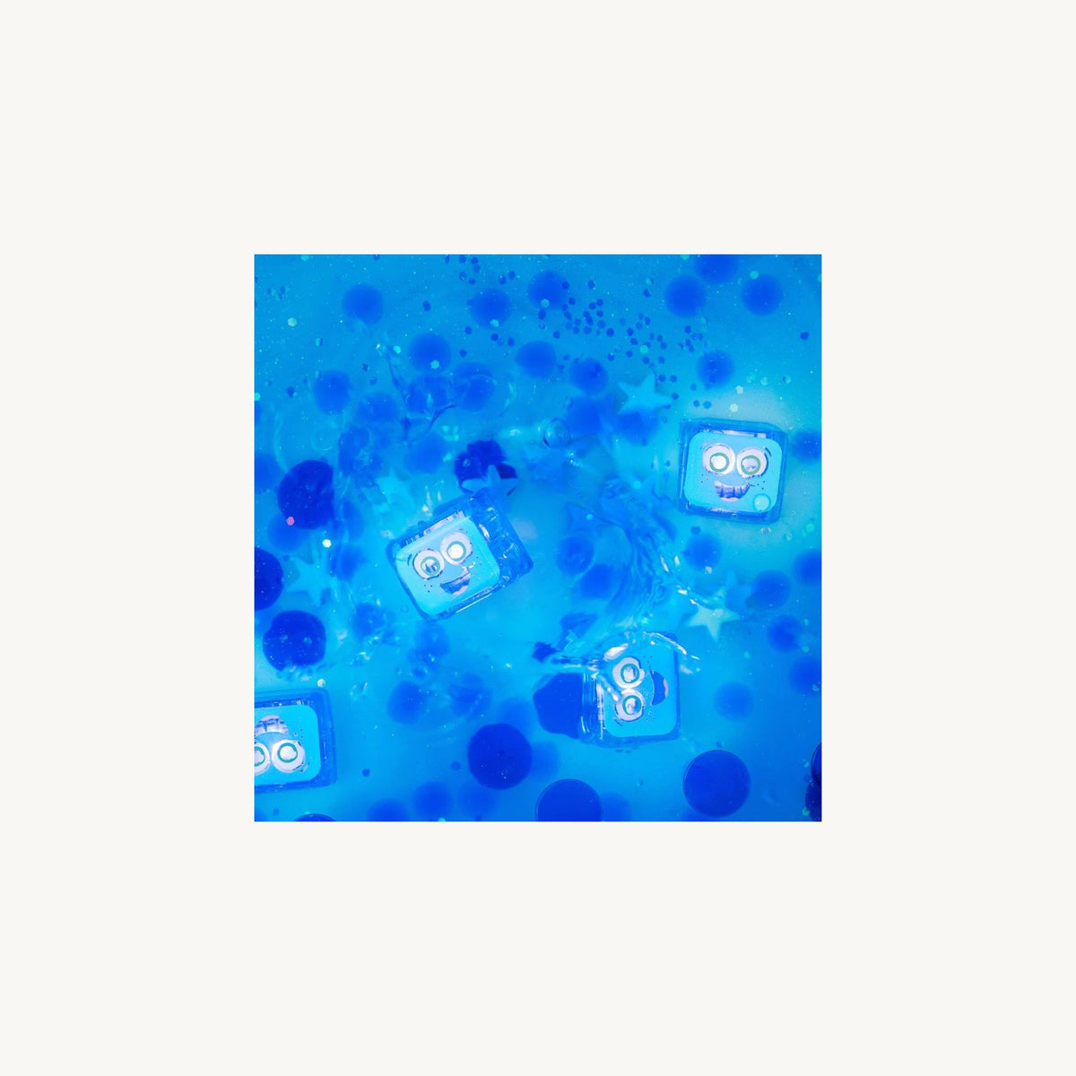 Jellystone Glo Pal Cubes Blue Blair | Aster & Ruby
