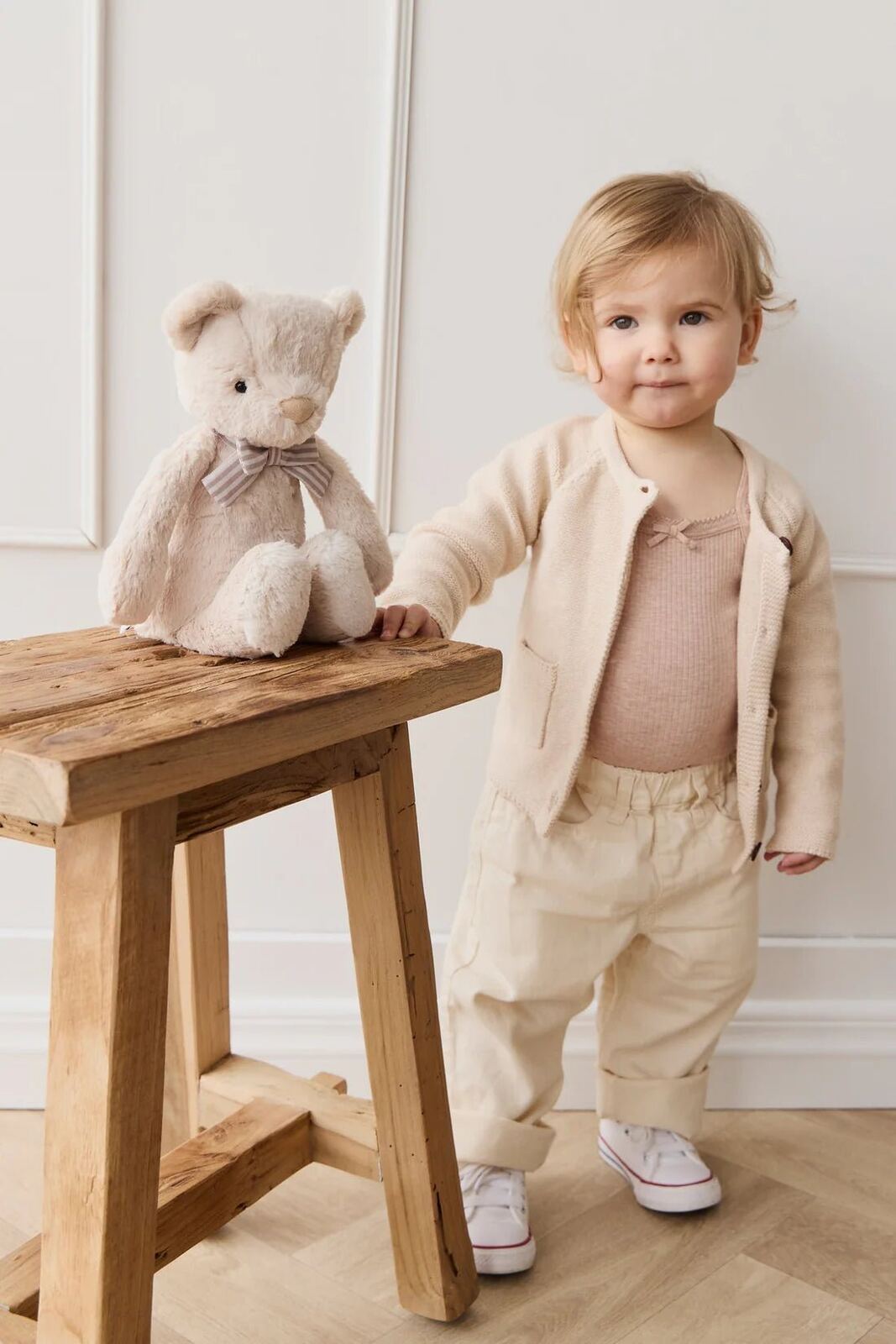 Georgie with Bow – Aster & Ruby