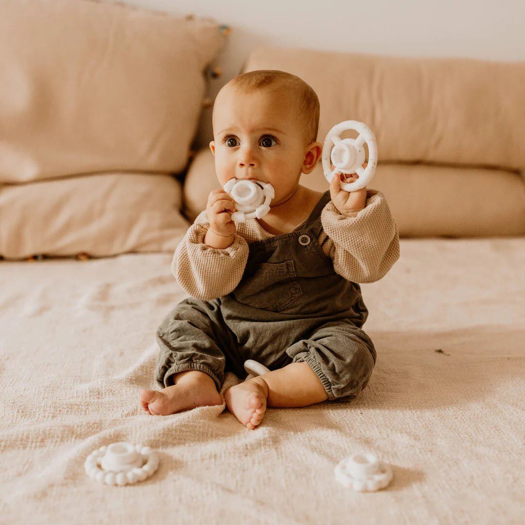 Rainbow Stacker & Teether Raspberry Ombre – Aster & Ruby