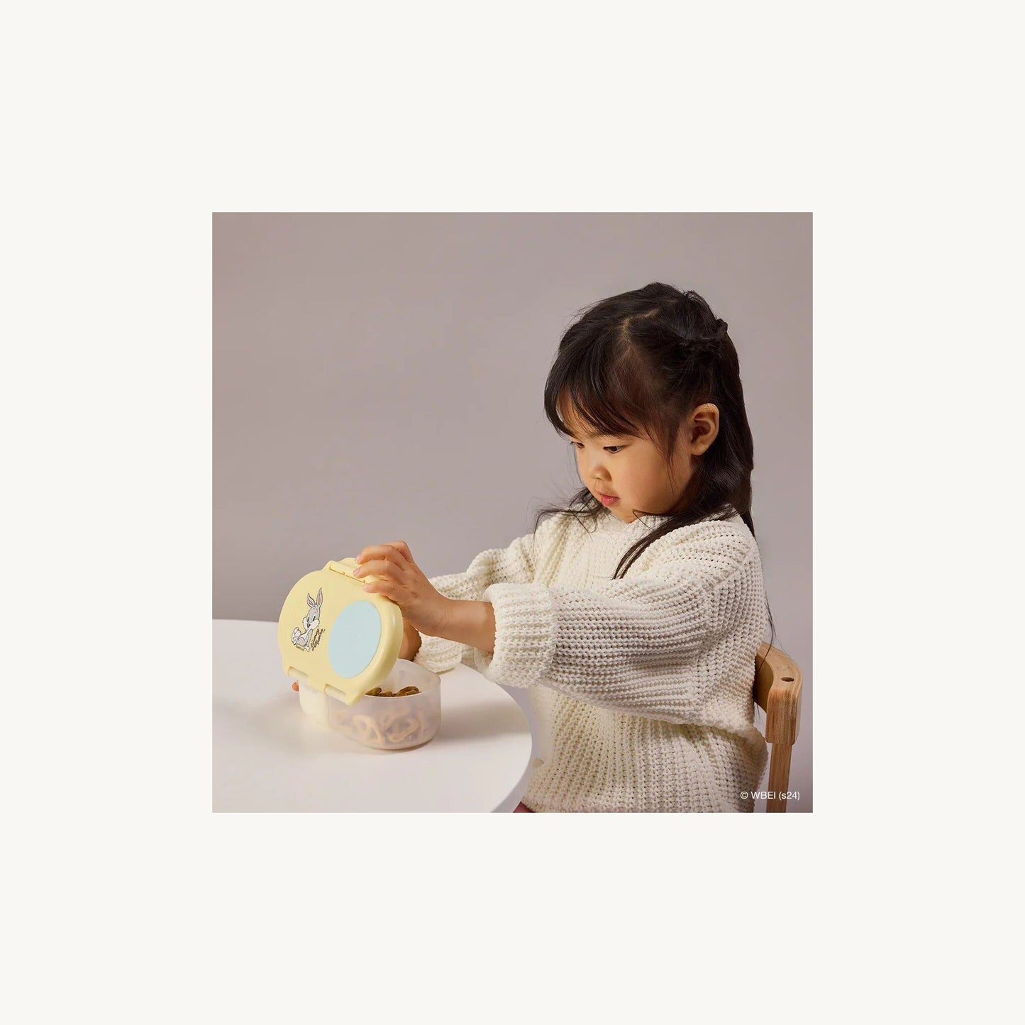 Looney Tunes Snackbox – children's product by b.box | Aster & Ruby