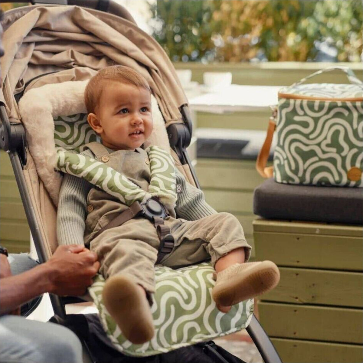 OiOi Reversible Cozy Fleece Pram Liner Green Squiggle | Aster & Ruby