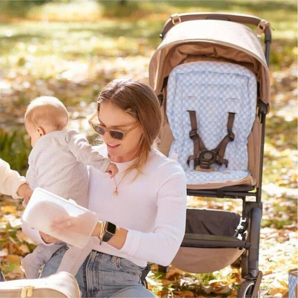 OiOi Reversible Pram Liner Mediterranean/Blue Check | Aster & Ruby
