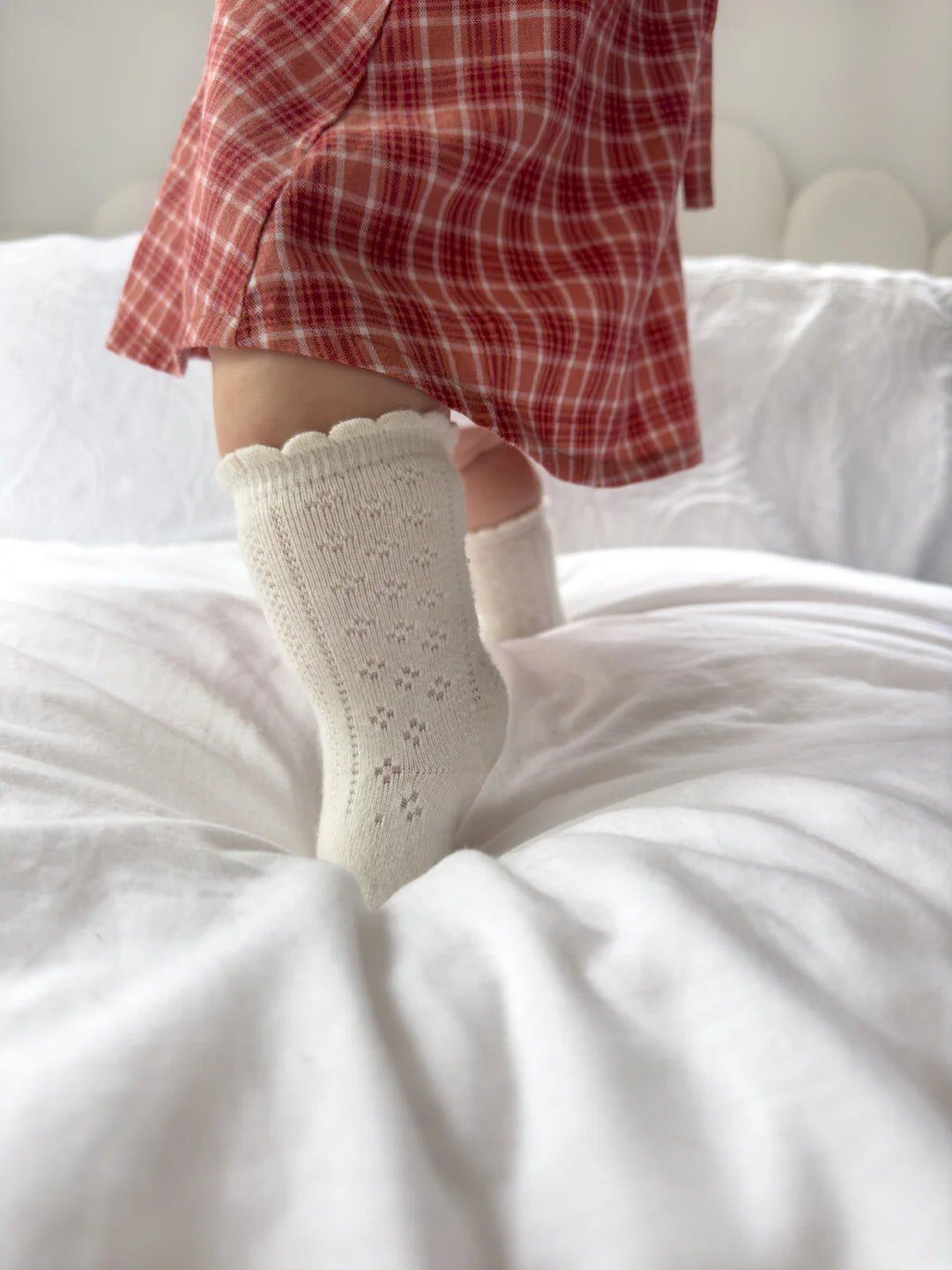 SOCKS | LACE | MILK – 0-6, 6-12, 1-3, 3-5 – Aster & Ruby