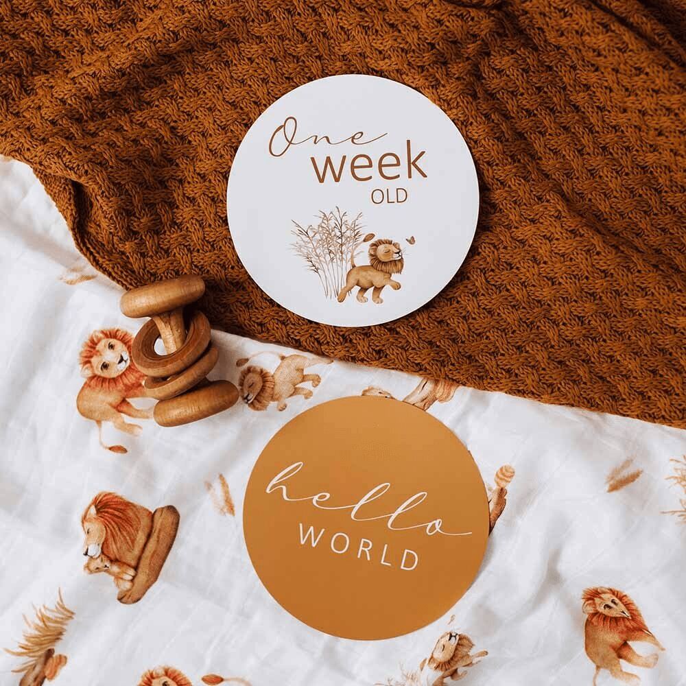 Milestone Cards Lion/Sunrise Gold – Aster & Ruby