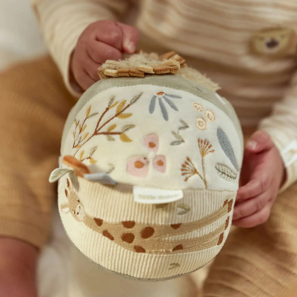 Safari Friends Activity Ball