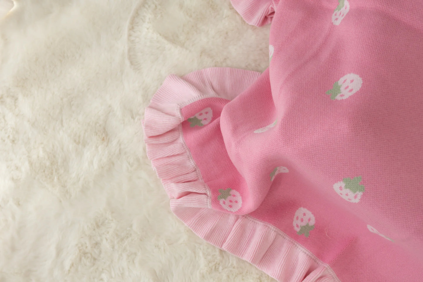 Frilly Knit Blanket | Strawberry Kisses