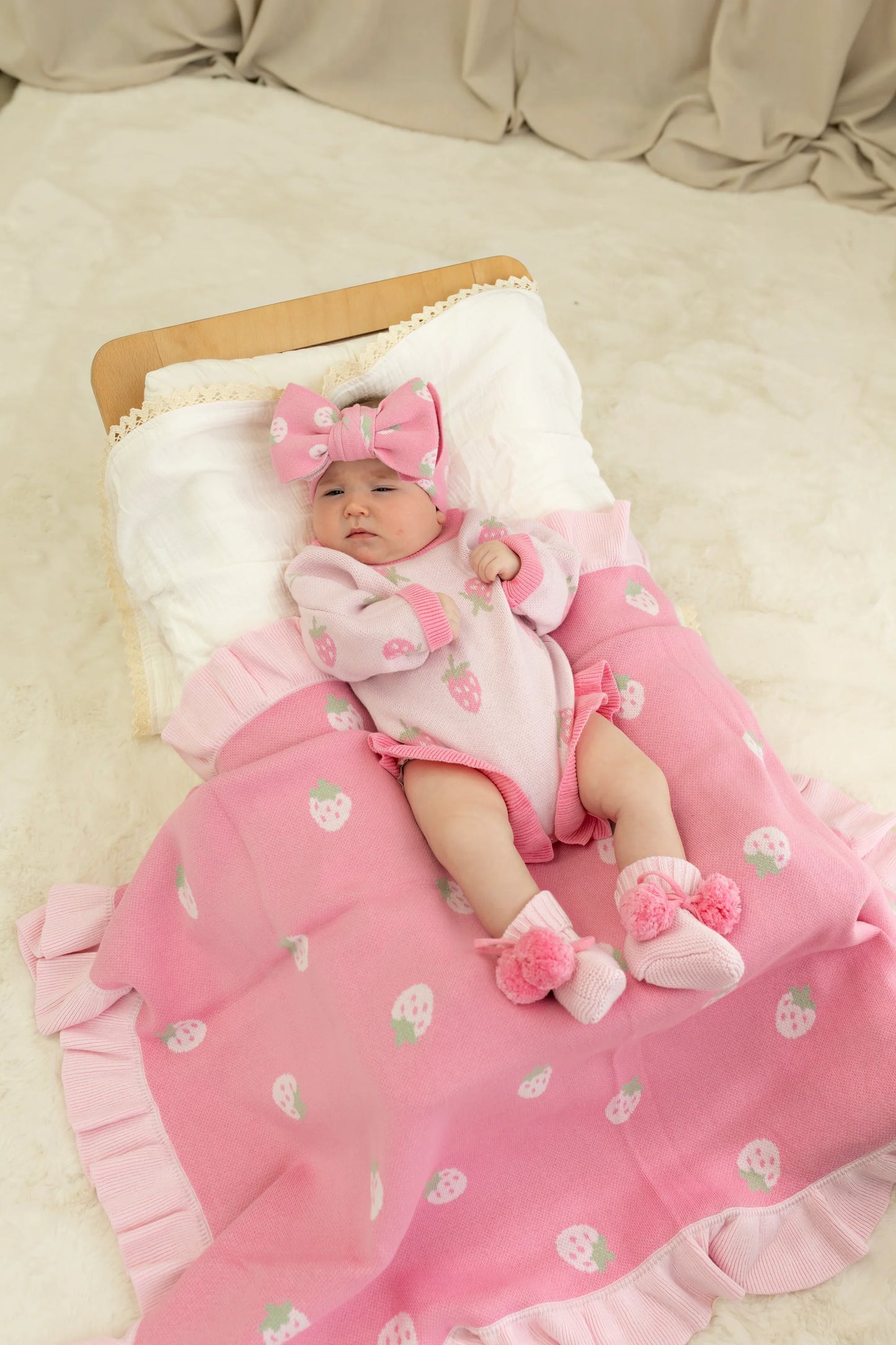 Oversized Top Knot | Strawberry Kisses