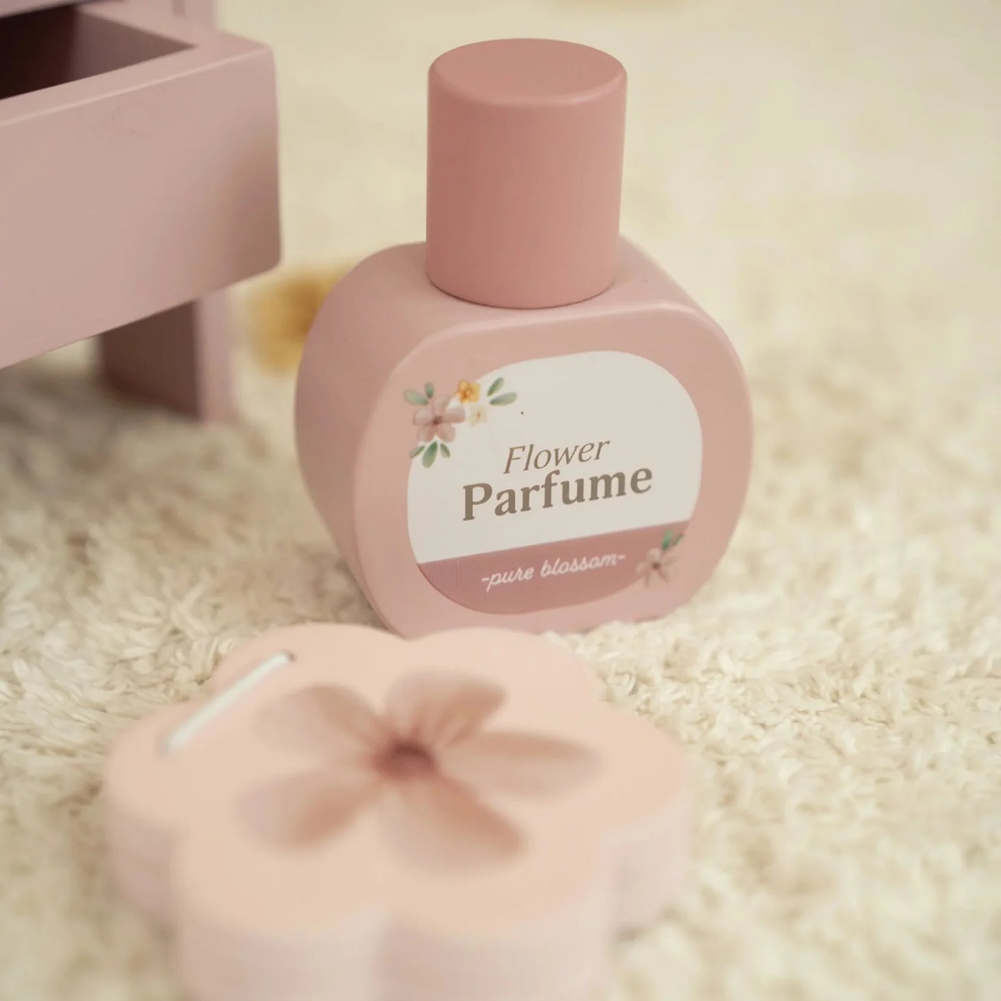 Little Dressing Table with Mirror