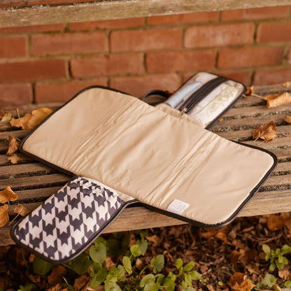 Change Mat Clutch Houndstooth