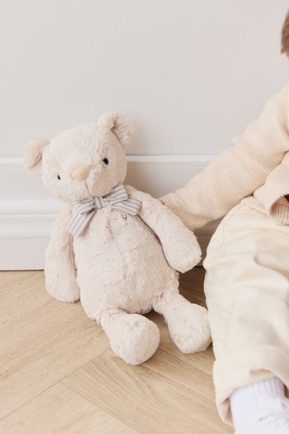 Jamie Kay Georgie with Bow | Aster & Ruby