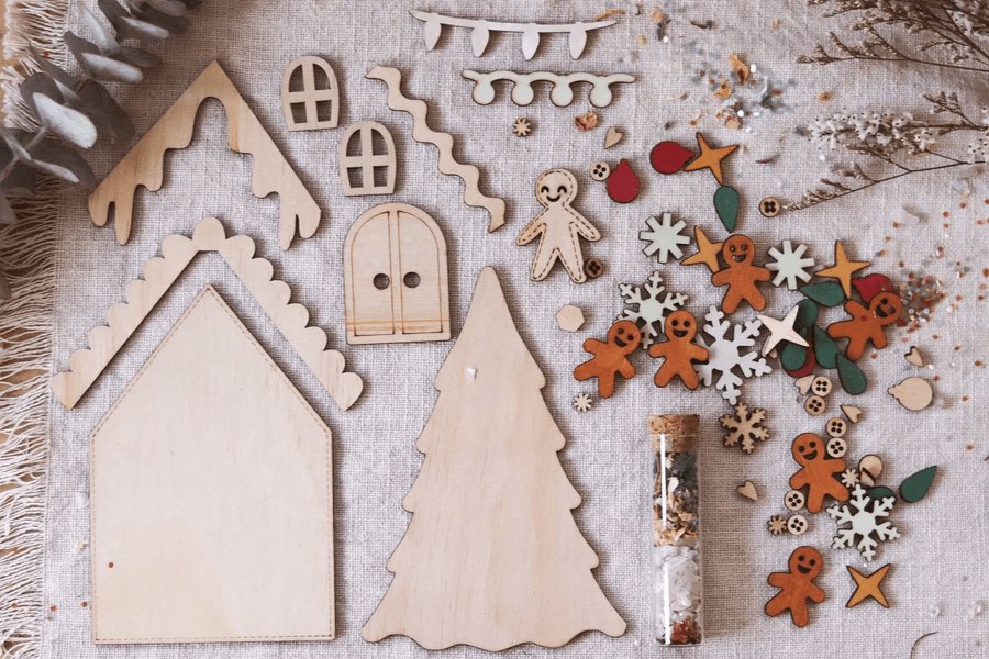 Decorate A Christmas Kit-Aster & Ruby