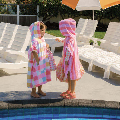 Hooded Towel Flamingo Stripe