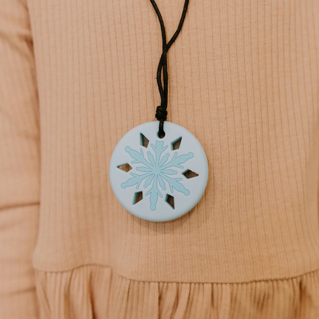 Snowflake Chew Pendant Necklace Daylight - Aster & Ruby
