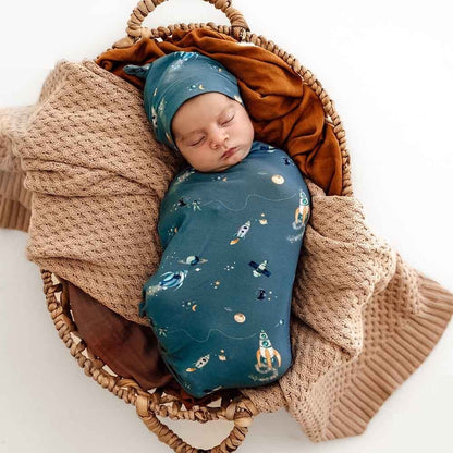 Snuggle Hunny Organic Snuggle Swaddle & Beanie Set Rocket-Aster & Ruby