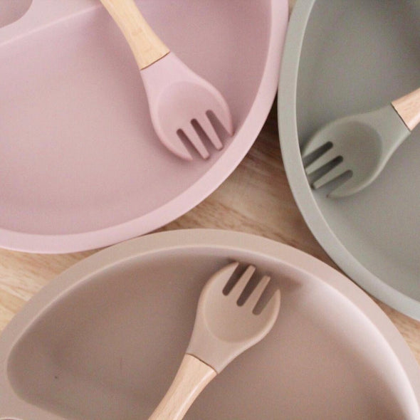 Bella Zailea Silicone Suction Divided Plate & Fork Dusty Pink