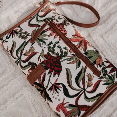 OiOi Change Clutch Jungle Cream